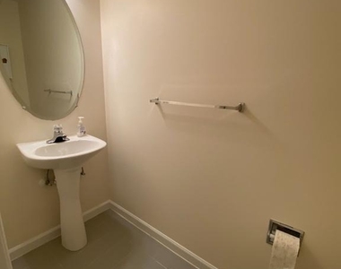 216 Beckington Court - Photo Thumbnail 8