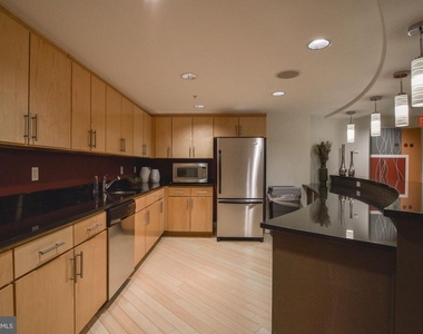 915 E Street Nw - Photo Thumbnail 10