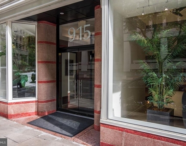 915 E Street Nw - Photo Thumbnail 3