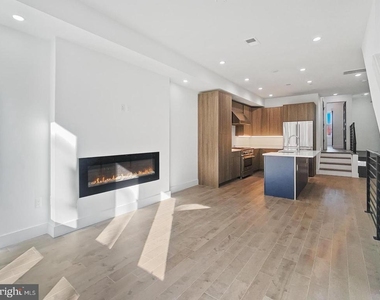 2228 13th Street Nw - Photo Thumbnail 4