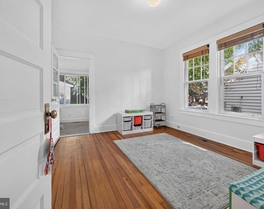 4423 P Street Nw - Photo Thumbnail 15