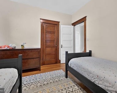 4423 P Street Nw - Photo Thumbnail 10