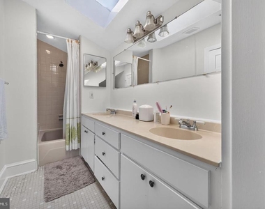 4423 P Street Nw - Photo Thumbnail 18
