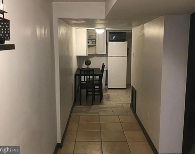 520 Kenyon Street Nw - Photo Thumbnail 5