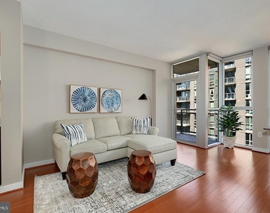 1025 1st Street Se - Photo Thumbnail 6