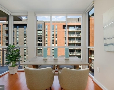 1025 1st Street Se - Photo Thumbnail 14