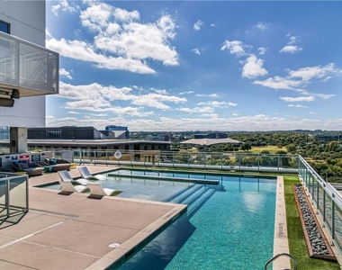 222 West Ave - Photo Thumbnail 32