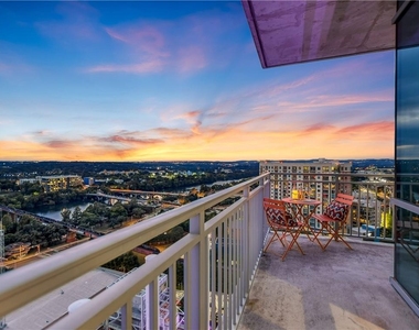 222 West Ave - Photo Thumbnail 20