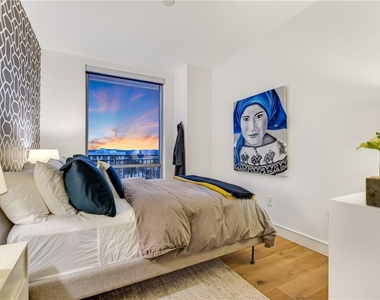 222 West Ave - Photo Thumbnail 16