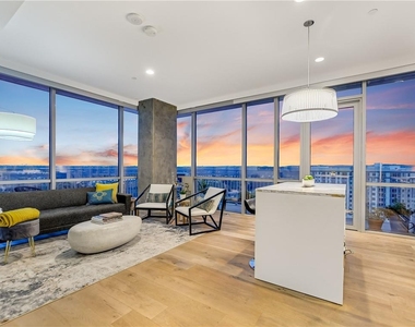 222 West Ave - Photo Thumbnail 6