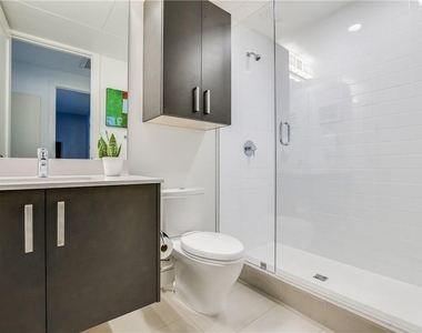 222 West Ave - Photo Thumbnail 18