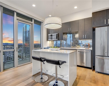 222 West Ave - Photo Thumbnail 11