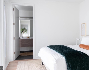 1923 9th Street Nw - Photo Thumbnail 6