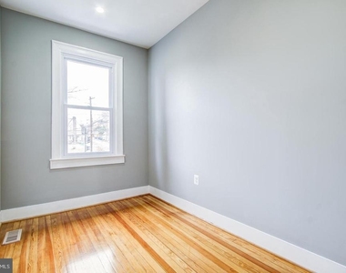 4008 12th Street Ne - Photo Thumbnail 20