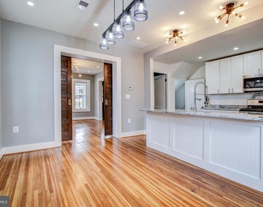 4008 12th Street Ne - Photo Thumbnail 8