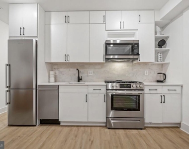 256 Se 15th Street Se - Photo Thumbnail 1