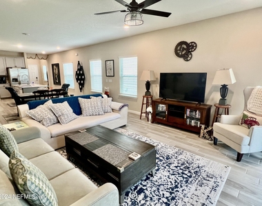2153 Major Oak Street - Photo Thumbnail 14