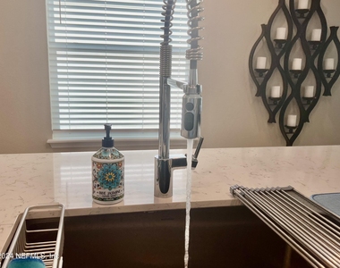 2153 Major Oak Street - Photo Thumbnail 9