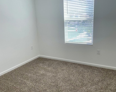 20 Montellano Road - Photo Thumbnail 18
