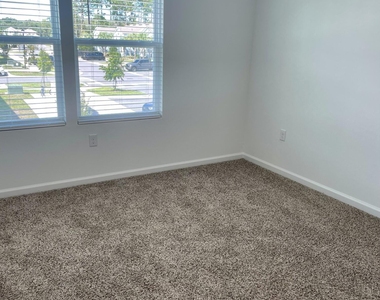 20 Montellano Road - Photo Thumbnail 12