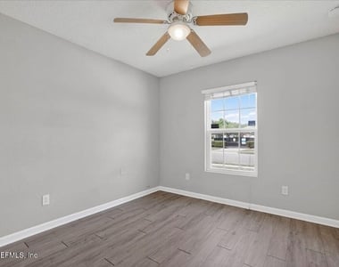 12190 Alexandra Drive - Photo Thumbnail 13