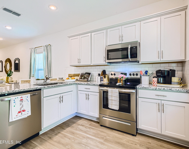 67 Pamplona Drive - Photo Thumbnail 8