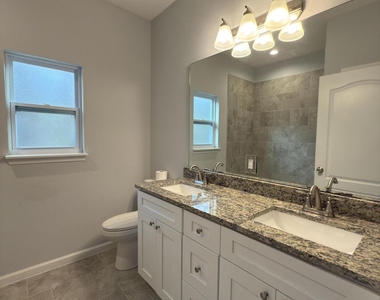 10680 Vaughan Avenue - Photo Thumbnail 10