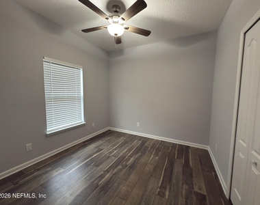 10680 Vaughan Avenue - Photo Thumbnail 14