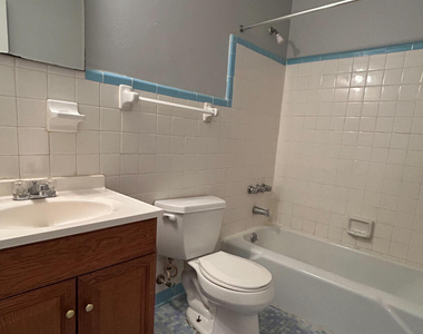 1122 Woodruff Avenue - Photo Thumbnail 13
