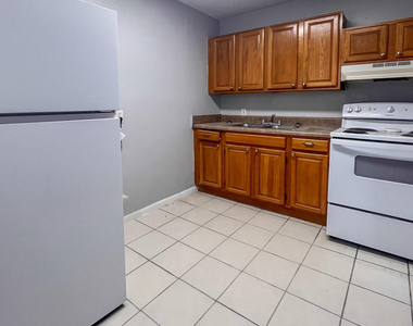 1122 Woodruff Avenue - Photo Thumbnail 5