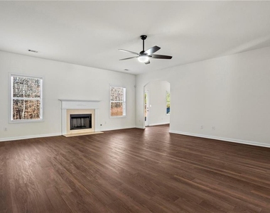 221 Cutbank Court Sw - Photo Thumbnail 4