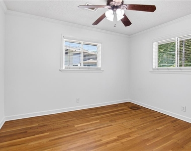 255 Jefferson Place - Photo Thumbnail 10