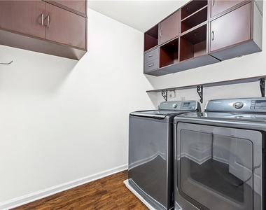 2038 Brightleaf Way - Photo Thumbnail 16