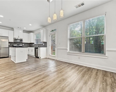 2038 Brightleaf Way - Photo Thumbnail 6