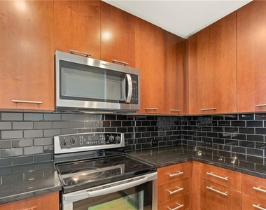 3324 Peachtree Road Ne - Photo Thumbnail 6