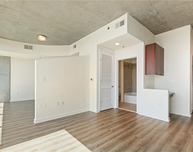 3324 Peachtree Road Ne - Photo Thumbnail 13