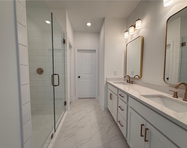 5410 Howington Court - Photo Thumbnail 9