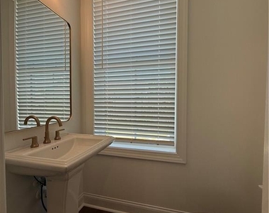 5410 Howington Court - Photo Thumbnail 16