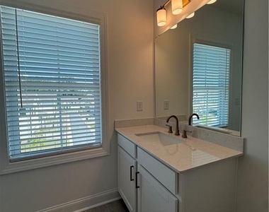 5410 Howington Court - Photo Thumbnail 14