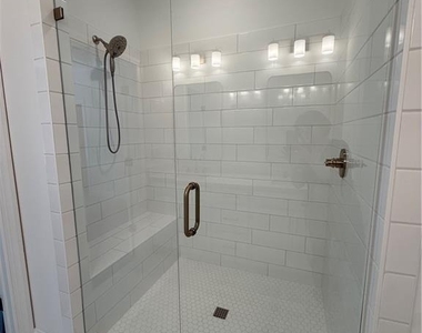 5410 Howington Court - Photo Thumbnail 11