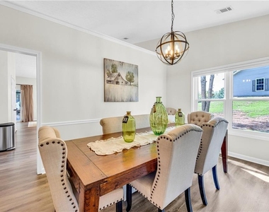1525 Keystone Drive - Photo Thumbnail 19