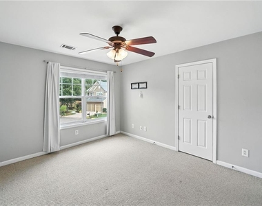 6030 Ellington Cove - Photo Thumbnail 16