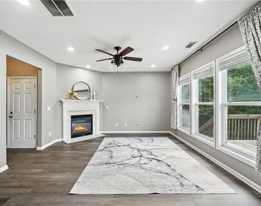 6030 Ellington Cove - Photo Thumbnail 3