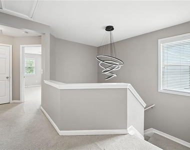 6030 Ellington Cove - Photo Thumbnail 12