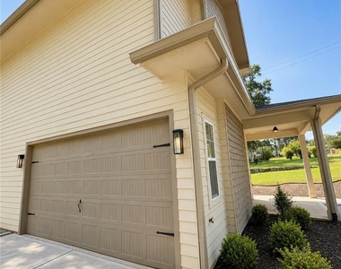 185 Wadley Street Nw - Photo Thumbnail 8