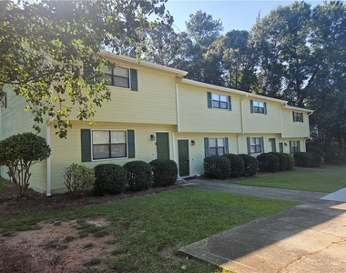 8492 Pineland Drive - Photo Thumbnail 1