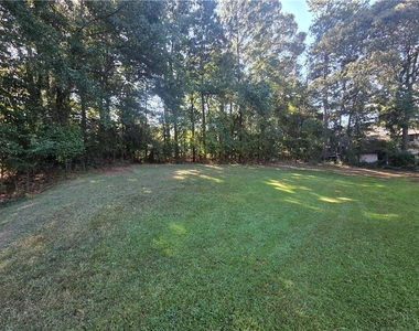 8492 Pineland Drive - Photo Thumbnail 2