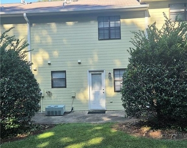 8492 Pineland Drive - Photo Thumbnail 3