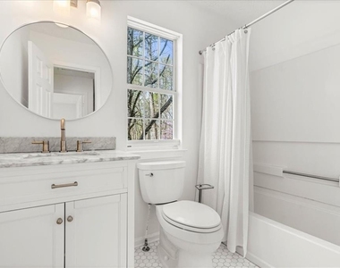11190 Abbotts Station Drive - Photo Thumbnail 16