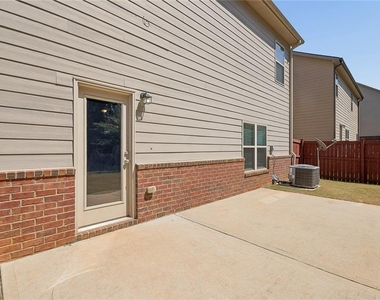 462 Fredrick Drive - Photo Thumbnail 28